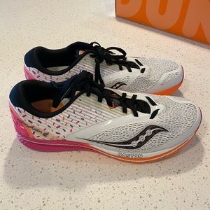 Dunkin’ Donuts Saucony Kinvara 9 Boston Marathon Mens Sz 12 *2018* EUC